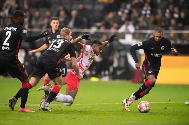 关于里昂备战下轮，全队士气高涨的信息