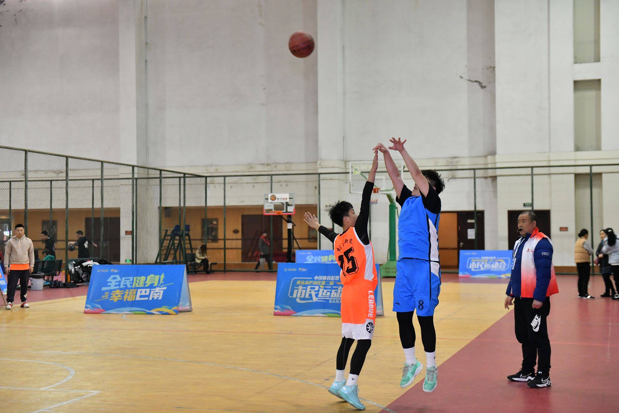 包含非洲篮球赛事精彩连连，为球迷带来无限乐趣的词条